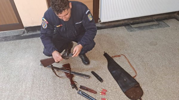 Doi bărbaţi din Bacău au tras cu armele în curtea bisericii pentru a alunga spiritele rele