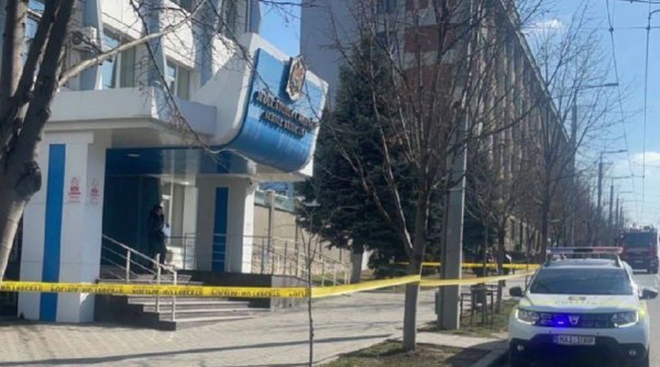 Val de alerte cu bombă la Chișinău, în timpul vizitei premierului Dorin Recean la București