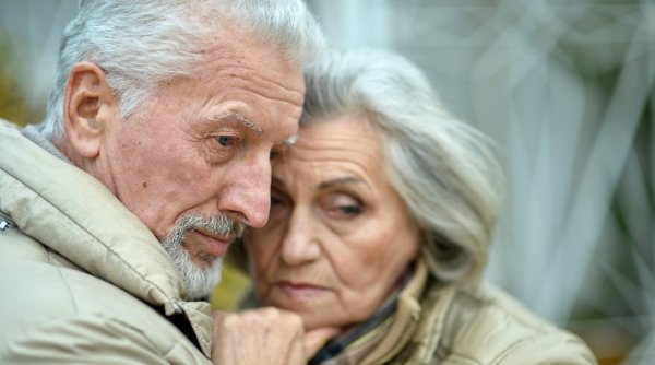 Scandalul legat de creşterea vârstei de pensionare ajunge şi în România. Ce trebuie să ştie toţi angajaţii 
