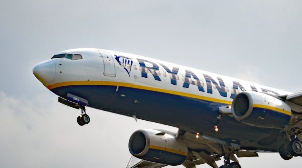 Compania aeriană Ryanair introduce rute noi din România. Programul zborurilor