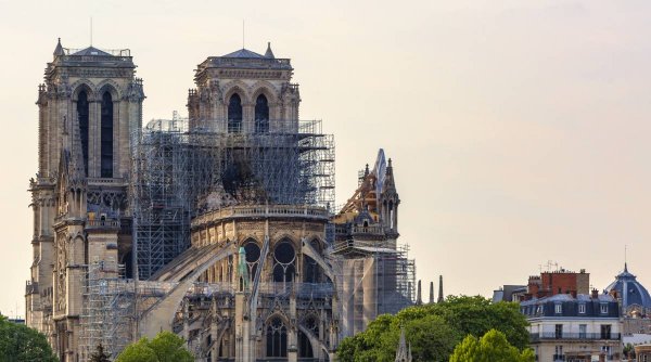 Catedrala Notre Dame se apropie de redeschiderea pentru public, după incendiul devastator