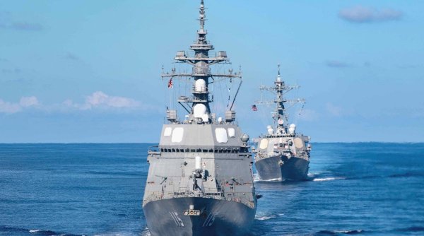 La un pas de război: o navă de luptă a SUA a trecut la mică distanță de teritoriul revendicat de China