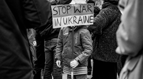 Război în Ucraina, ziua 437. Autoritățile ruse încep evacuările din regiunea Zaporojie în timpul 