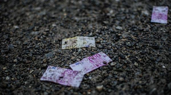 metoda romani pot pastra bani gasiti strada lege