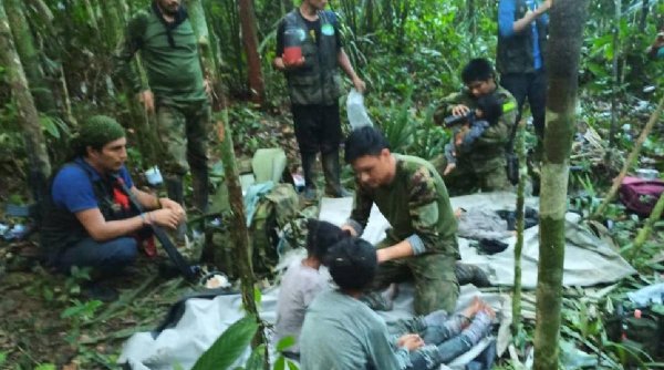 Cum au reușit să supraviețuiască cei patru copii rămași 40 de zile în jungla din Columbia, după ce avionul în care se aflau s-a prăbușit