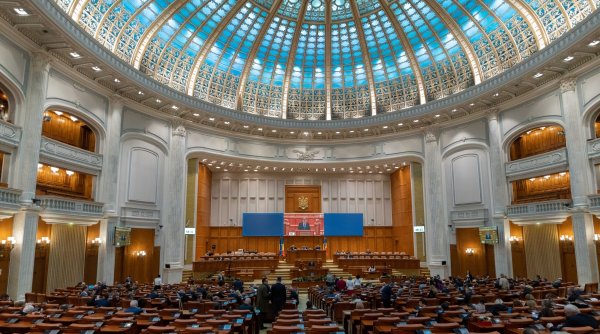 Reducerea cheltuielilor în Parlament: Mașinile comisiilor din Camera Deputaților vor fi retrase în vacanța parlamentară