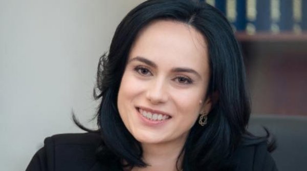 Ministrul Muncii, Simona Bucura-Oprescu, detalii despre pensii şi legea salarizării: 