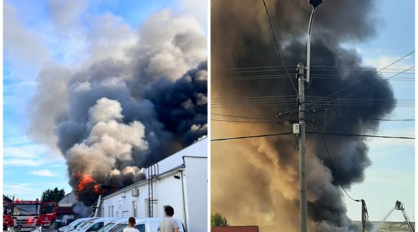 Incendiu uriaş la o hală din Cluj-Napoca. Intervin toate detaşamentele ISU Cluj 
