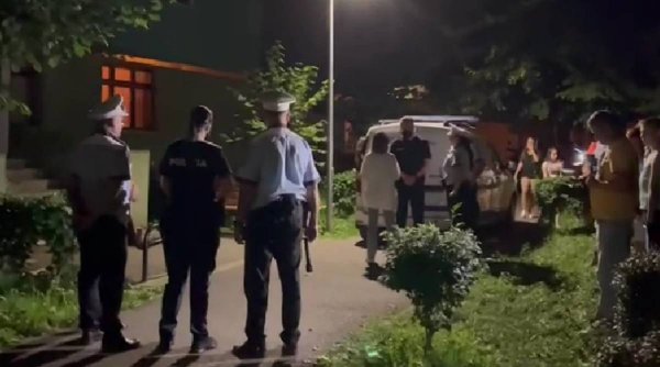 Crimă teribilă în Turda! Un bărbat și-a înjunghiat iubita cu 38 de ani mai tânără și apoi și-a luat viața