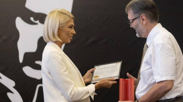 Directorul executiv al Festivalului Internațional George Enescu, premiat de Raluca Turcan cu Trofeul Ministerului Culturii