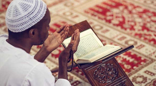 Șapte credincioşi au fost ucişi în timp ce se rugau, într-o moschee din Nigeria