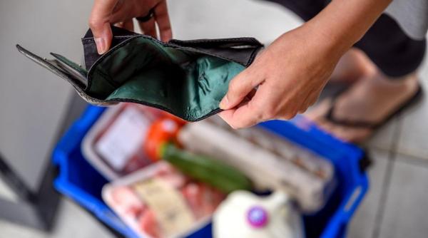 angajati venituri afectate masuri fiscale salariu minim constructii