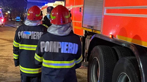 Incendiu la o fabrică de reciclare din Sibiu. Pompierii intervin la fața locului