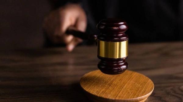 director adjunct administratie spitale bucuresti arest preventiv manager colentina control judiciar