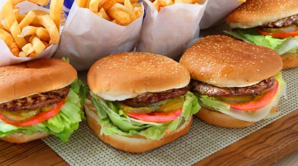 copii romani mananca nesanatos obezitate cote alarmante