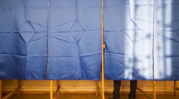 cu cine ar vota romanii alegeri locale sondaj curs