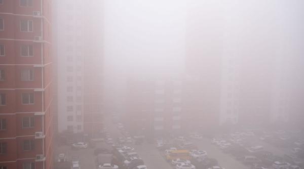 poluare severa china zboruri anulate autostrazi inchise