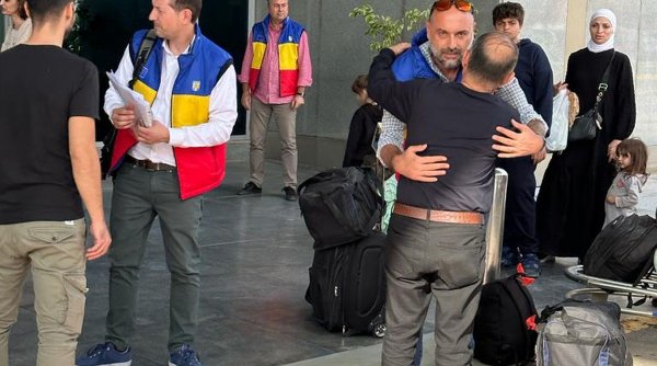 Un grup de 86 de români aflați în Fâșia Gaza au fost evacuați în Egipt şi urmează să ajungă în România