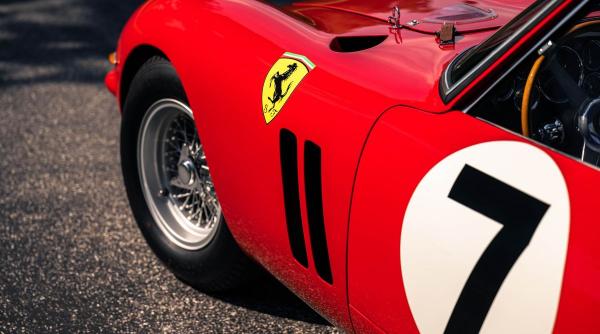 cel mai scump ferrari licitatie 51 milioane dolari