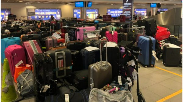 Comisia Europeană le cere companiilor aeriene să se înțeleagă între ele cu privire la dimensiunile bagajelor