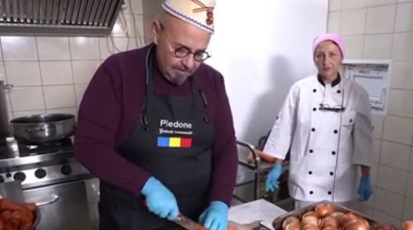 Cristian Piedone a gătit, de 1 Decembrie, pentru 120 de vârstnici dintr-un centru social: 