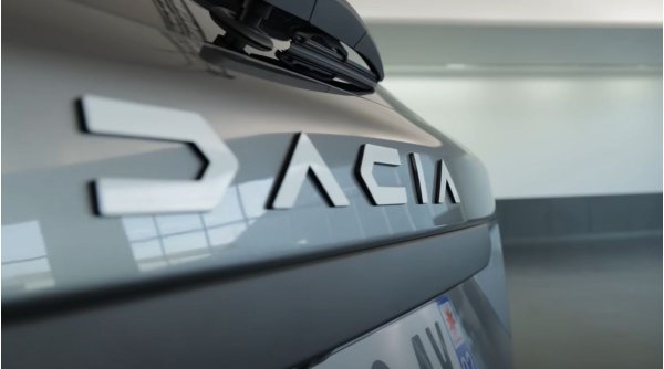 Cum se prezintă noul model Dacia Duster, lăudat și de Top Gear: 