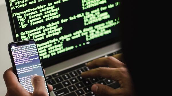 hackeri inteligenta artificiala mesaje vocale copii