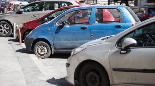 Noi directive UE: Șoferii sunt obligați să își asigure și mașinile parcate și neutilizate