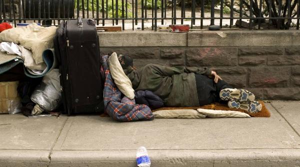 cazare centre sociale oamenii strazii bucuresti