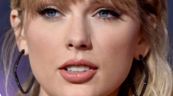 UE îi cere ajutorul lui Taylor Swift pentru a mobiliza tinerii să iasă la vot