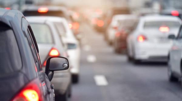 stationare trafic motor oprit pornit modalitate financiar