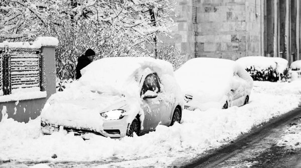 Temperaturi cu minus în toată țara. Zăpadă de 12 cm în București | Elena Mateescu, directorul ANM, anunț de ultimă oră