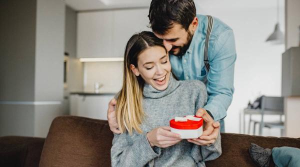 director anpc dulciuri bijuterii cosmetice sfantul valentin dragobete