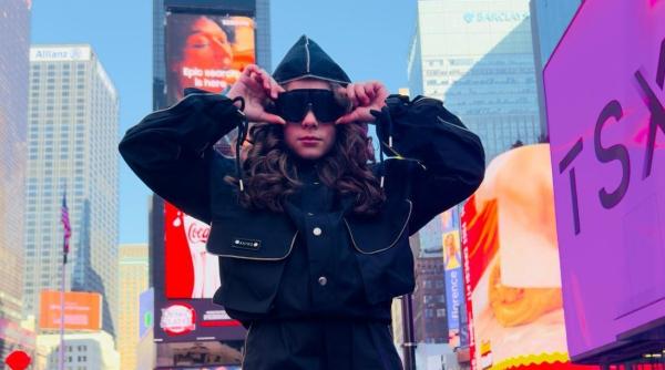 ea este sofia eleva liceu cluj model new york fashion week