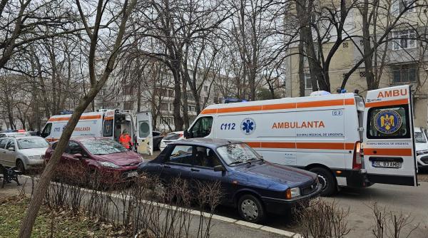 tanar galati injunghiat parinti politist