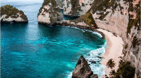 insula care impune taxa de vizitare