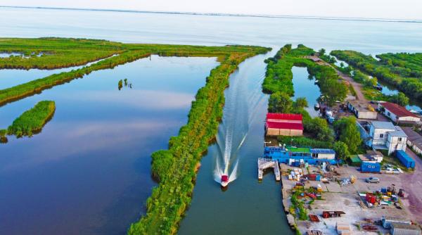 comuna din romania top cinci destinatii turistice jurilovca