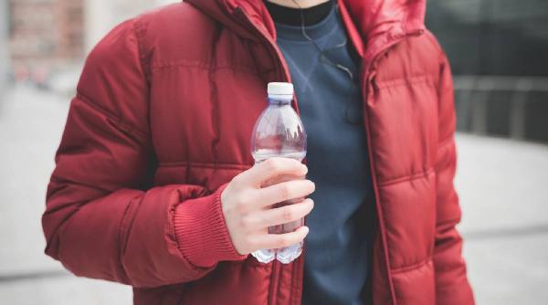 testul simplu arata bei suficienta apa dureaza trei secunde