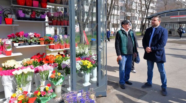 Chioşcuri moderne pentru vânzarea florilor în Sectorul 6 din Bucureşti