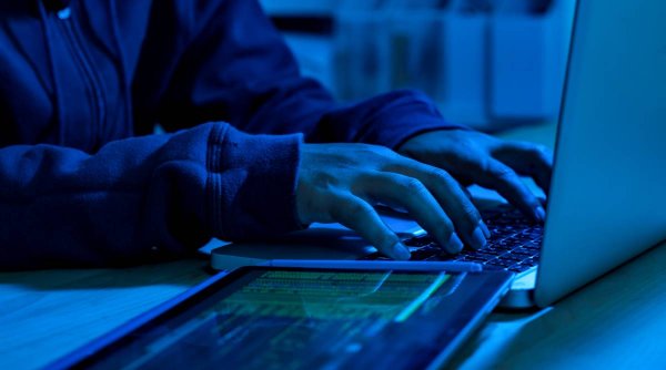 Cifre alarmante în securitatea cibernetică! Opt din zece întreprinderi sunt vulnerabile în fața hackerilor