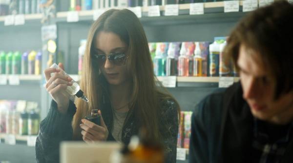 elevi jeleuri guma mestecat dorguri director antidrog