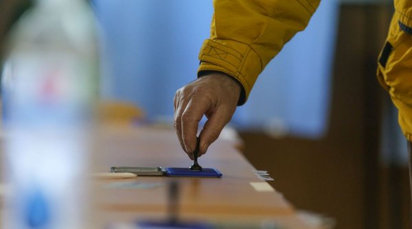 Lovitură înainte de alegeri: Apare un nou partid în România