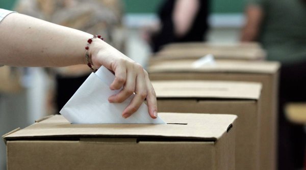 Lista documentelor necesare pentru votul prin corespondenţă la alegerile prezidenţiale şi parlamentare | Anunţul MAE