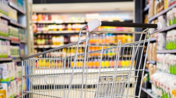 Guvernul vrea o formulă îmbunătățită pentru plafonarea prețurilor | Apar noi alimente cu preț redus