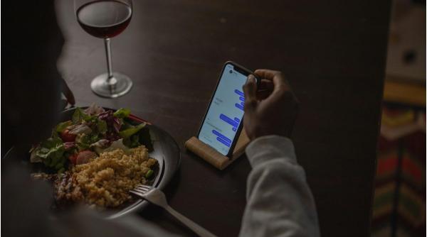 avocata jefuita joc amoros