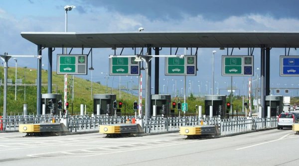 Noua taxă de trecere a podului de la Fetești în 2024. Persoanele exceptate de la plată