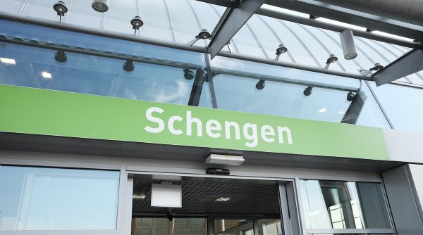 Cum vor călători românii de la 31 martie, odată cu intrarea României în Air Schengen. Documentele care trebuie prezentate la aeroport