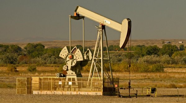 Aurul negru! Beneficiile pe care le ai dacă găsești rezerve de petrol și gaze, în propria curte. Ce spune legea