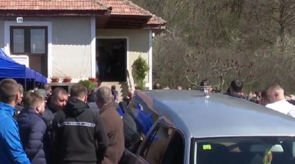 scene dramatice inmormantare andreei studenta ucisa timisoara mama cazut secerata