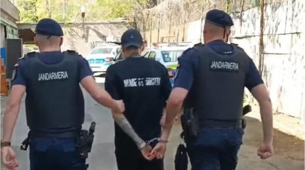 agresor elev injunghiat in fata liceului iuliu maniu din bucuresti prins de politisti
